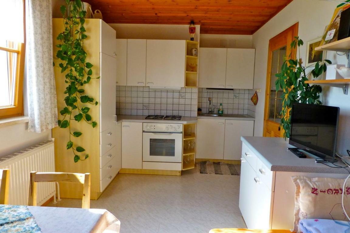Desl'S Little Farm Apartamento Waldburg Exterior foto